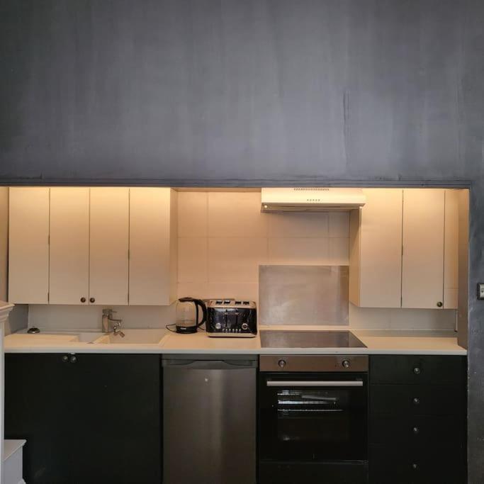 5 Luxury Spacious Loft - Prime Location - Comfortable Bed & Sofa Brighton Екстер'єр фото